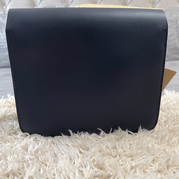 Authentic Burberry Large Square Leather Shoulder Bag - Picture 10 of 14